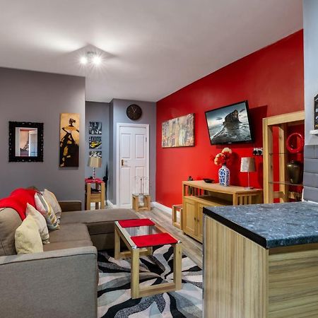 Stockton Town Centre Spacious Apartment Free Parking And Wifi Exterior foto